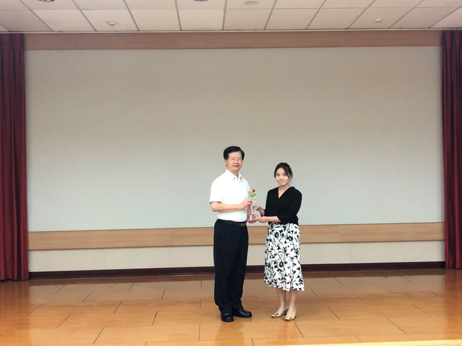 早期療育督考特優領獎