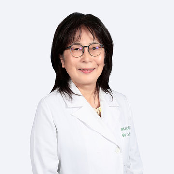兼任主治醫師：李紋瑜
